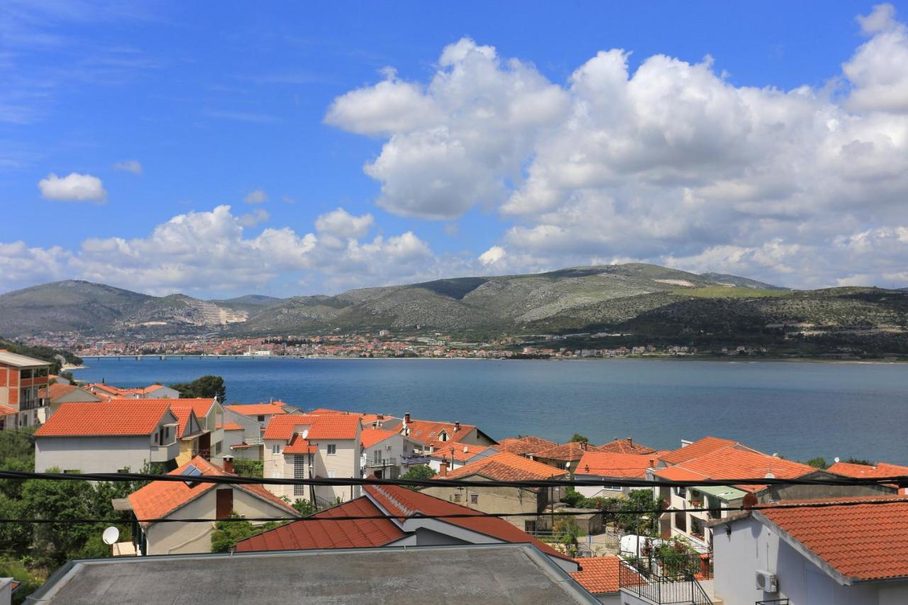 Apartments With A Parking Space Mastrinka, Ciovo - 4324 Trogir Kültér fotó