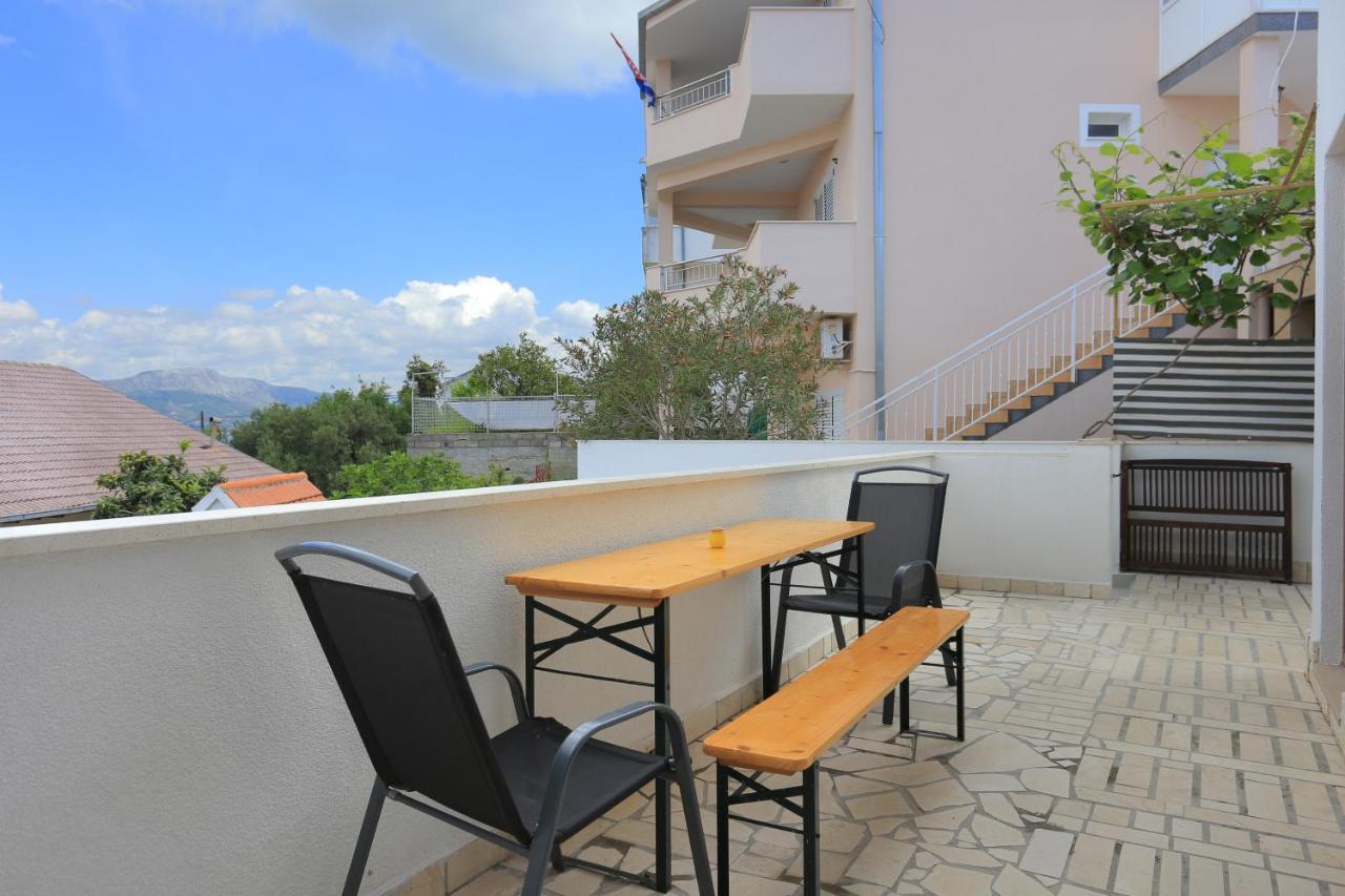 Apartments With A Parking Space Mastrinka, Ciovo - 4324 Trogir Kültér fotó
